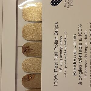 Color street nail strip